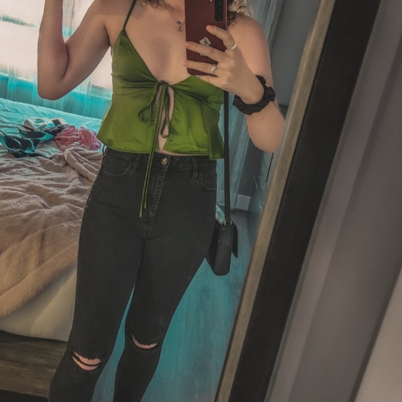 DYNAMITE Satin cami (a gorgeous green) - Picture 5 of 5